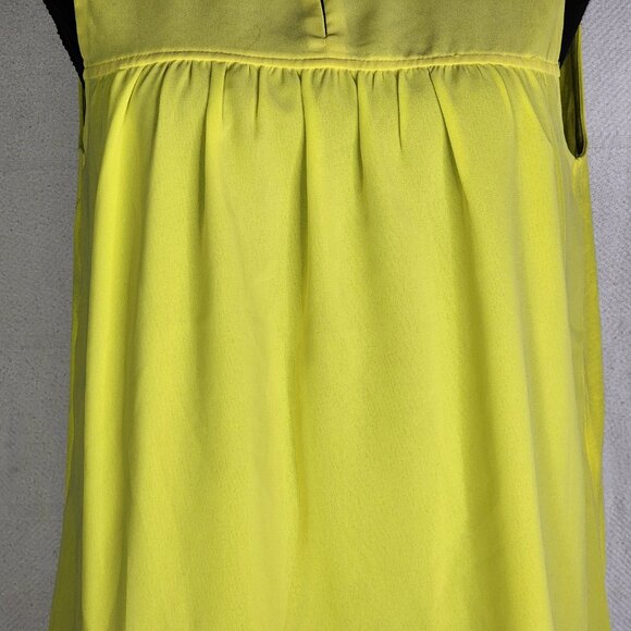 Betsey's Boutique Shop Bright Yellow Slit Clasp Front Closure Blouse Tank Size M - Picture 6 of 16